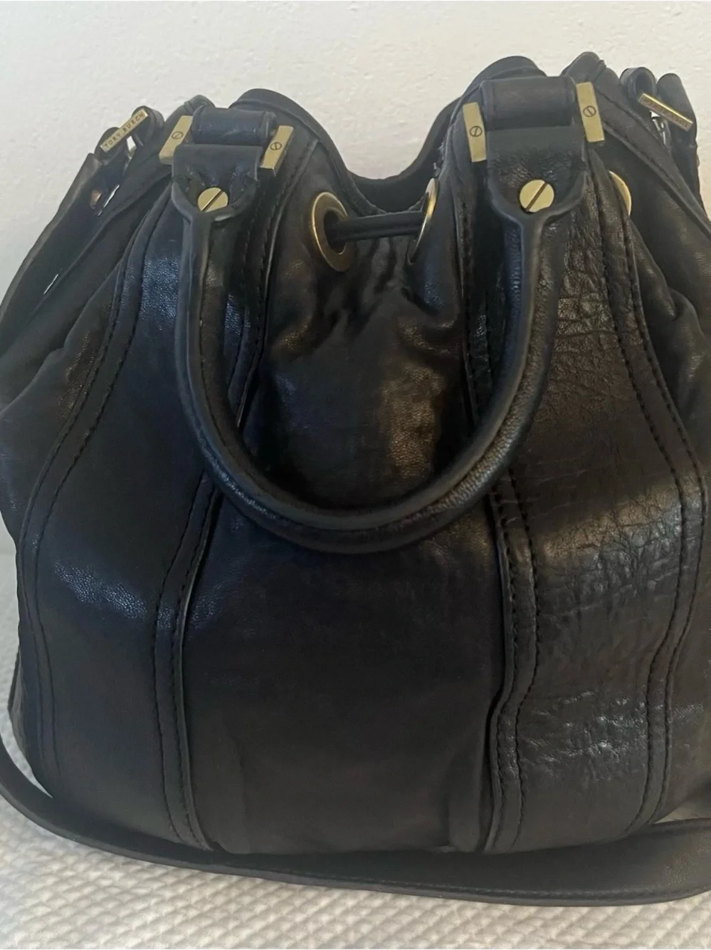 💚 Tory Burch Black Leather Shoulder Bag Gold Hardware Double Handles Bucket bag🩷